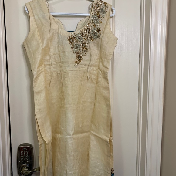 Indian Blue with Off white Pajami full Suit - Picture 9 of 11